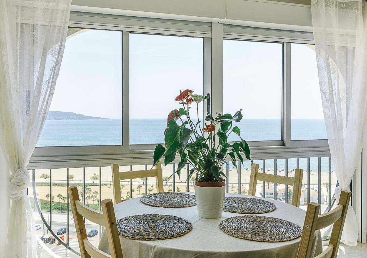 Karina D-Luxe Apartment Empuriabrava Luaran gambar