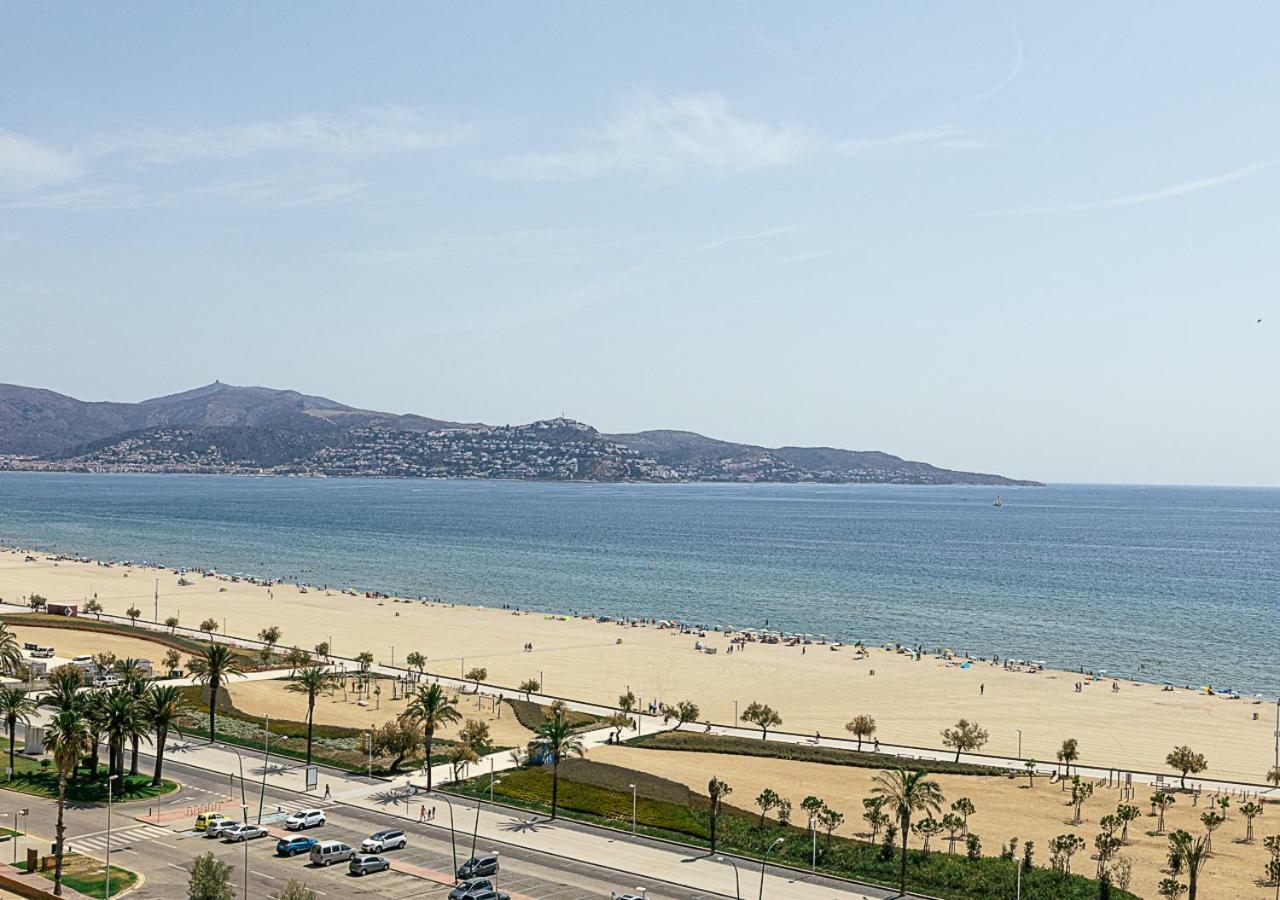 Karina D-Luxe Apartment Empuriabrava Luaran gambar