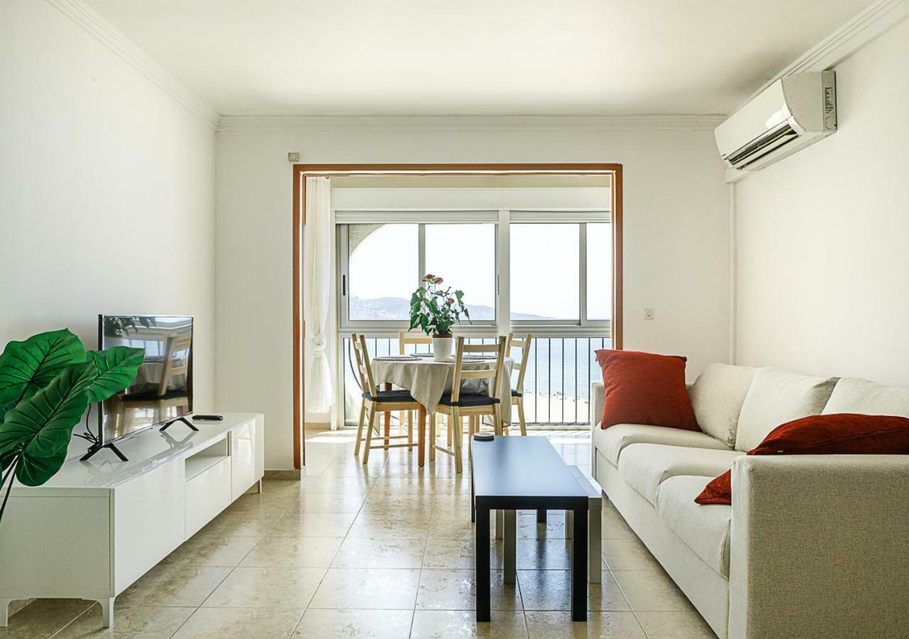 Karina D-Luxe Apartment Empuriabrava Luaran gambar