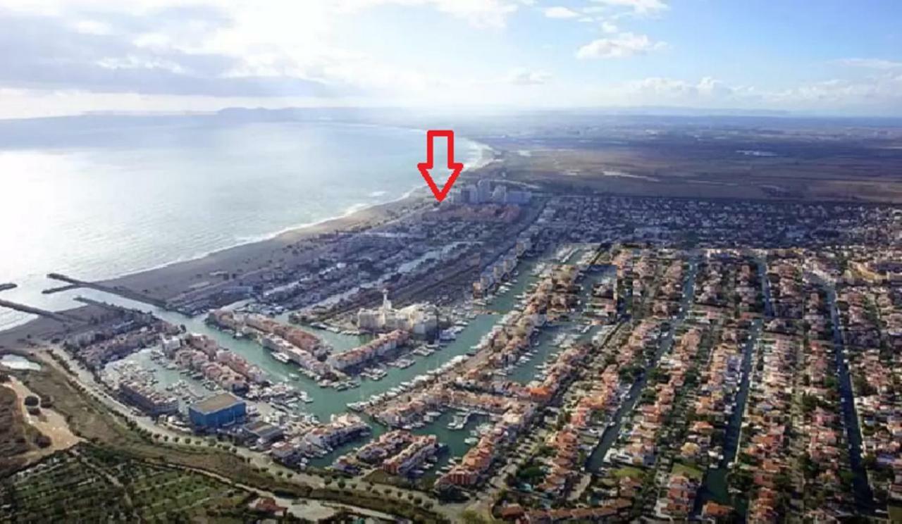 Karina D-Luxe Apartment Empuriabrava Luaran gambar